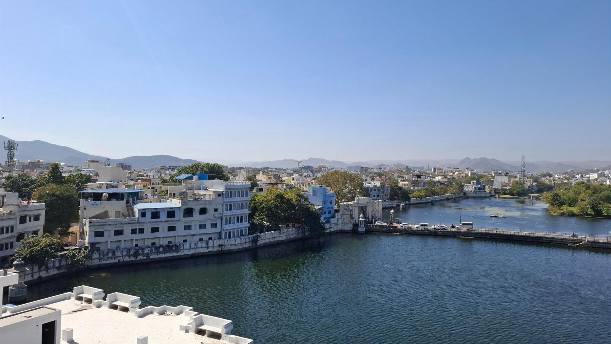 Hotel Antariksh Udaipur Esterno foto